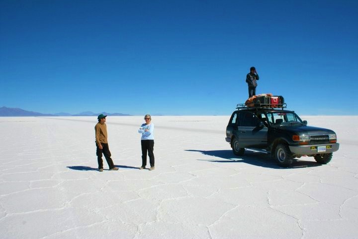 UYUNI SALT FLAT & ISLUGA VOLCANO SAFARI EXCURSION - Imagen 8
