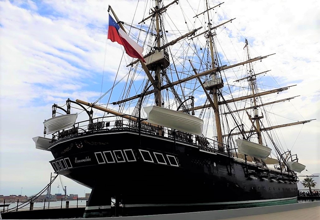 IQUIQUE CITY TOUR & RUTA MUSEO CORBETA ESMERALDA