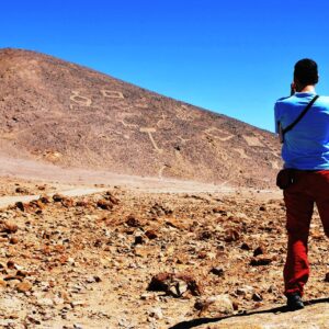 TOUR GEOGLIFOS DE PINTADOS & PUEBLOS FANTASMAS SALITREROS