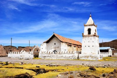 Iglesia pueblo de Isluga